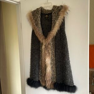 Chic Fuzzy Gray and Black Hooded Sweater Vest